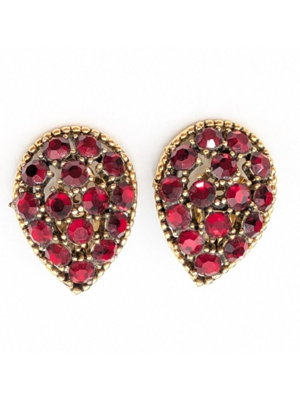 Vintage Ruby Red Rhinestone Teardrop Clip On Earrings Gold Tone Metal 1.5"